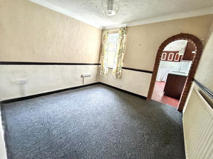 Dining room- click for photo gallery